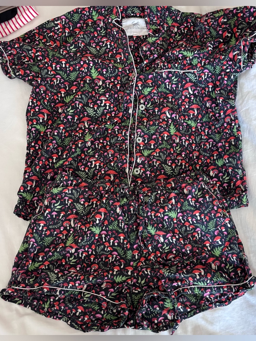 Printfresh Mushroom Toadstool Print Pajama Set with Green & Pink Accents M VGUC